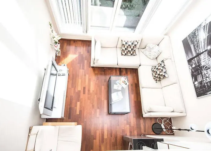 Small - Centre * Stavanger