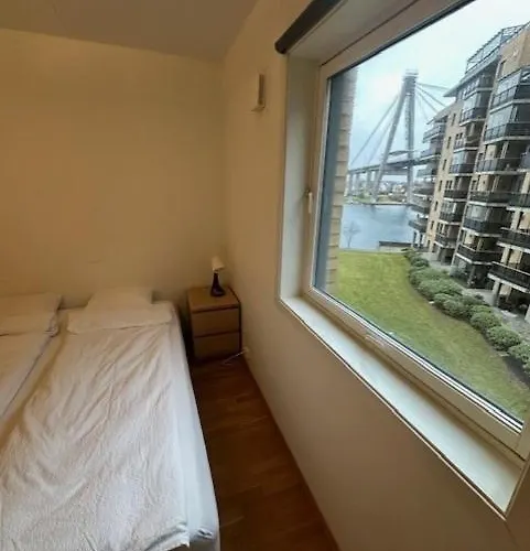 斯塔瓦吉尔小型公寓 - 市中心